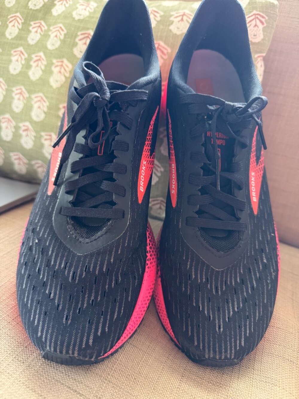Brooks Women's Hyperion Tempo Road Running Shoe Size 9.5 - Picture 6 of 6